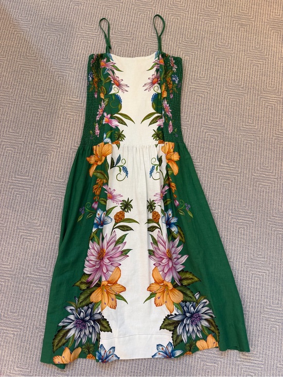 FARM Rio Dresses & Skirts - Farm Rio Sweetbloom Dreamscape Midi Dress! 💚🧡